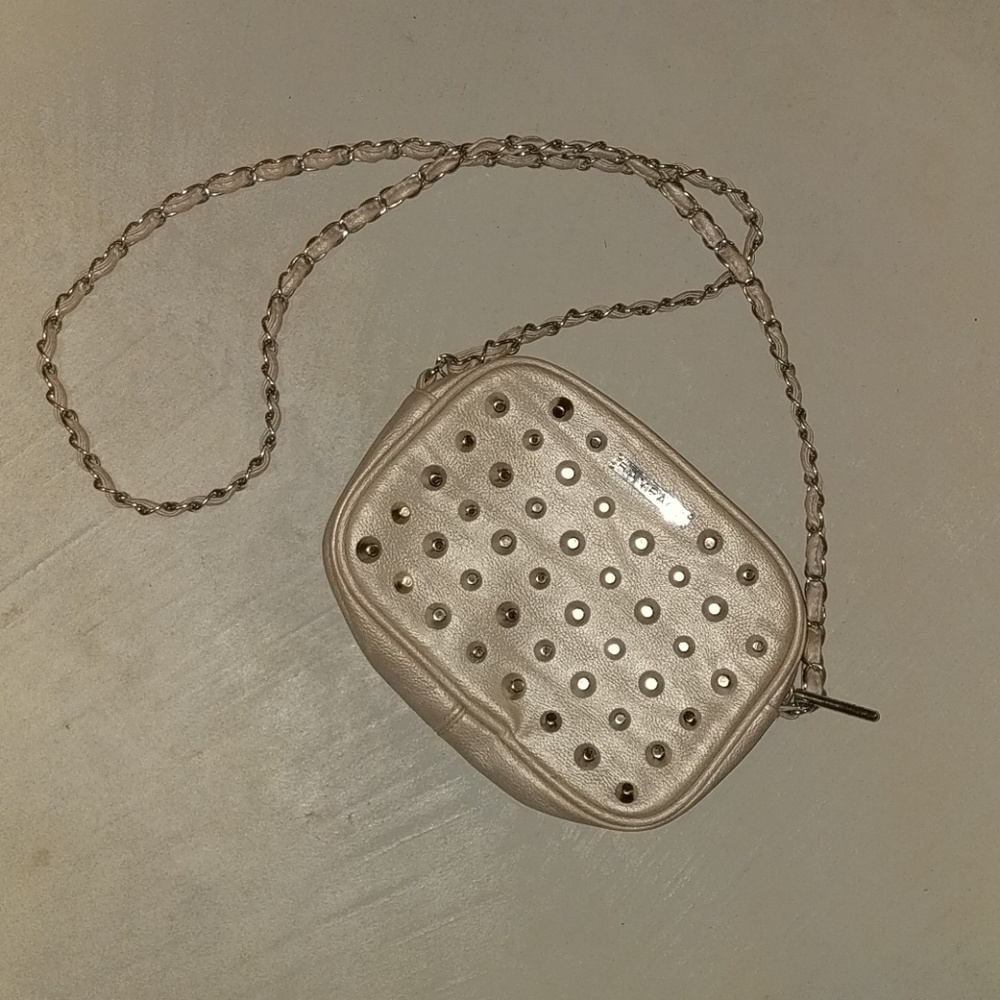 Crossbody purse